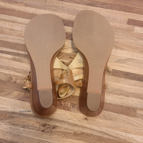 Michael Kors MK Logo Brown Leather T-Strap Low Wedge Thong Sandals - Picture 12 of 14